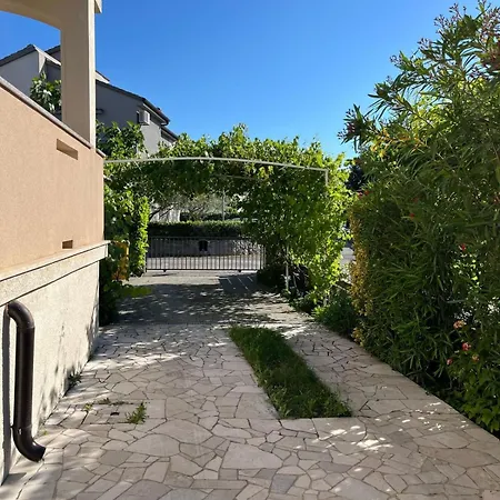Lägenhet Krk Luxury Escape Krk Town